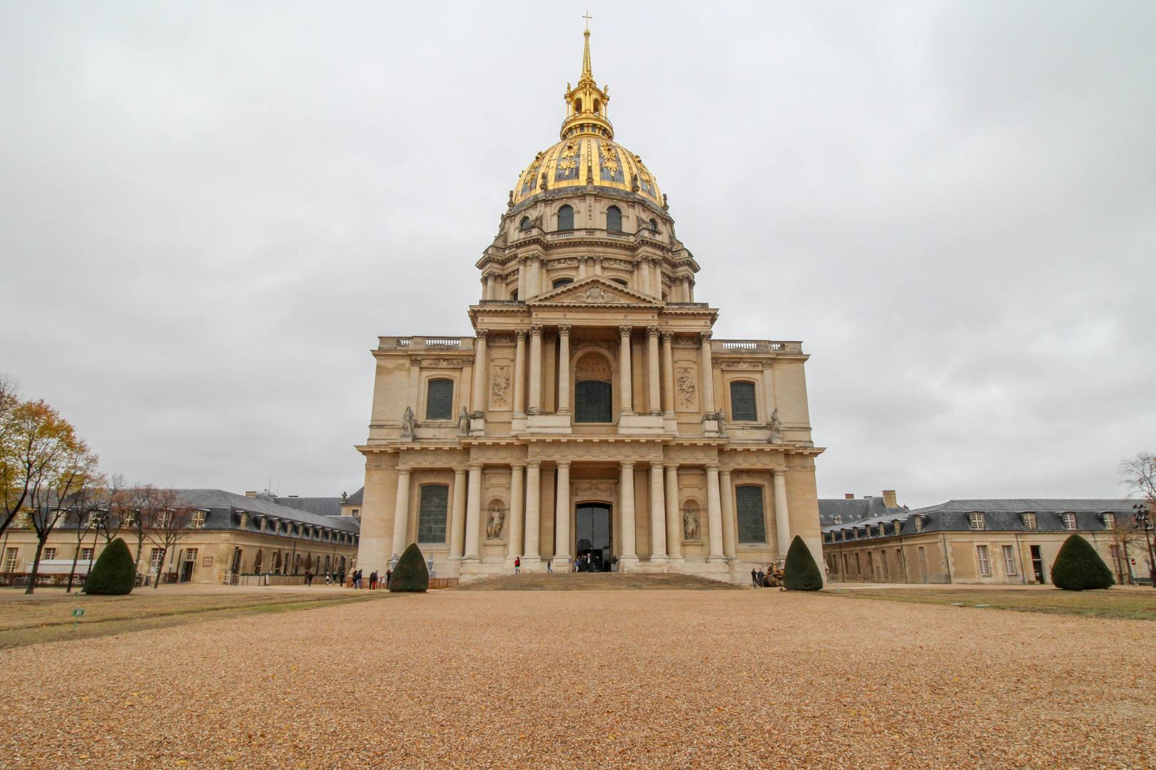 Les Invalides, Paris — military museum and memorial