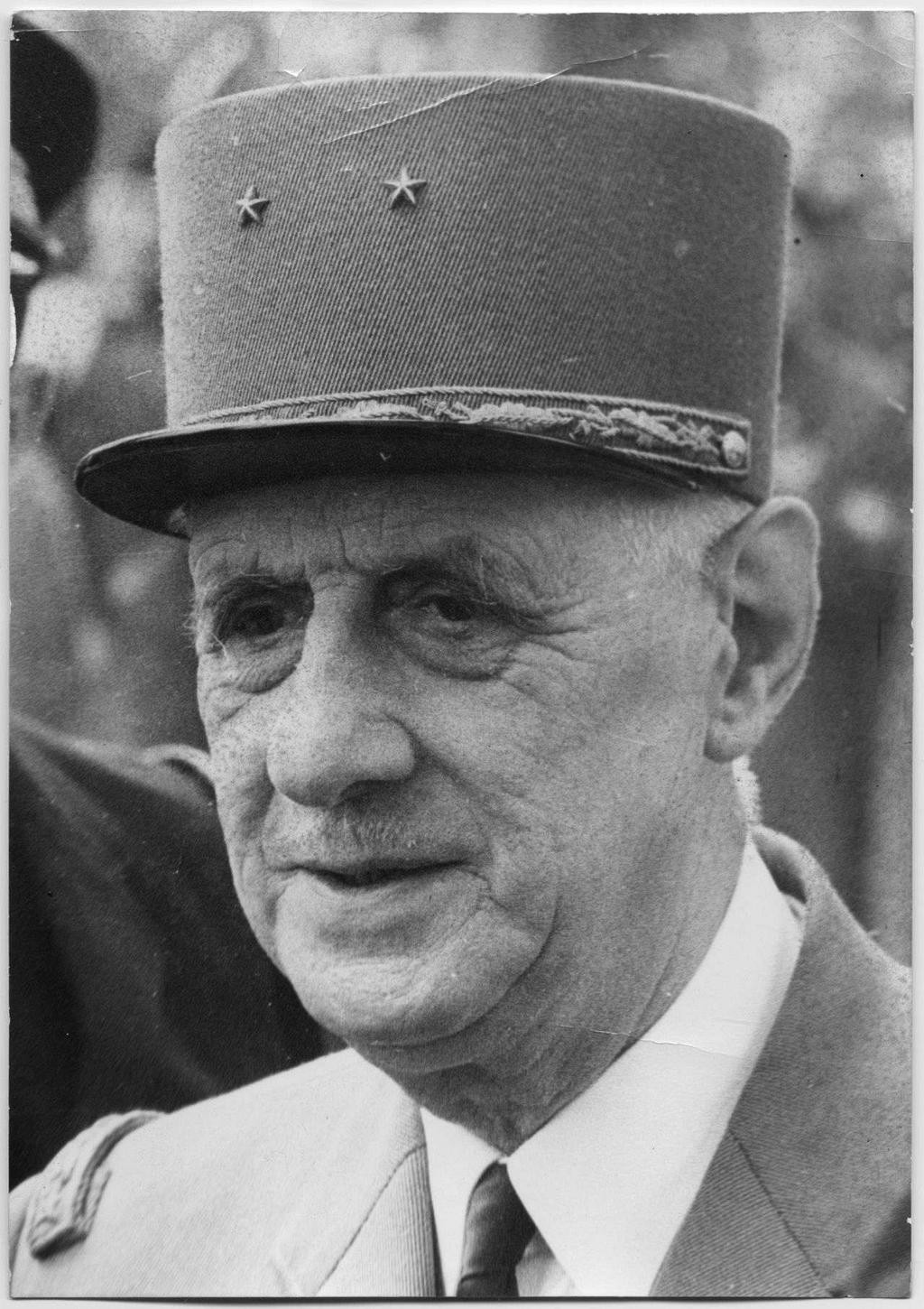 General Charles de Gaulle — official portrait